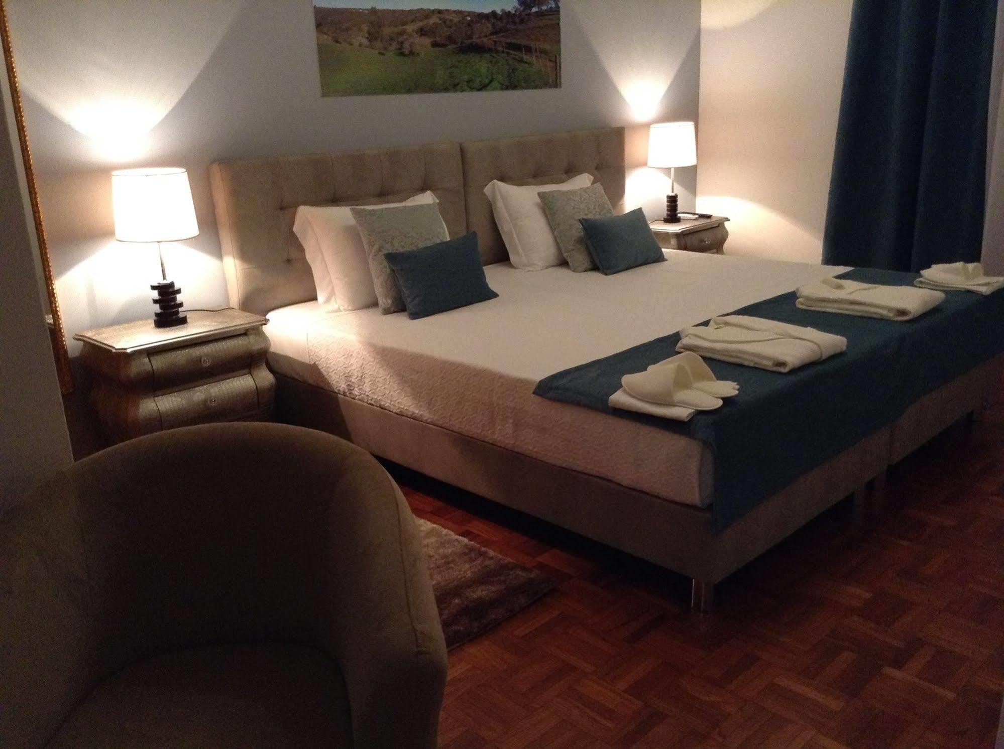 Casa Morgados - Grandola Guesthouse ภายนอก รูปภาพ